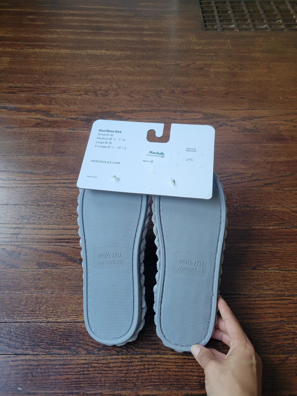 Aerosoles’s Memory Foam Slippers Size Medium 6 1/2 -7 1/2 New Grey Soft Comfy - Picture 7 of 15